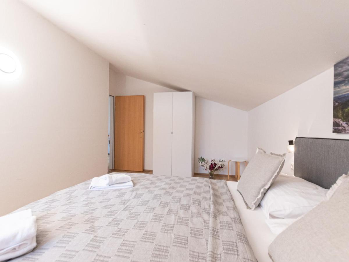Apartment Alpenchalets - Zse202 By Interhome Zell am See Exterior photo